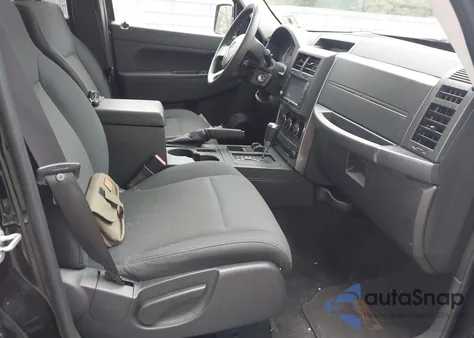 2009 Jeep Liberty Sport from USA, damaged, VIN 1J8GN28K29W547078